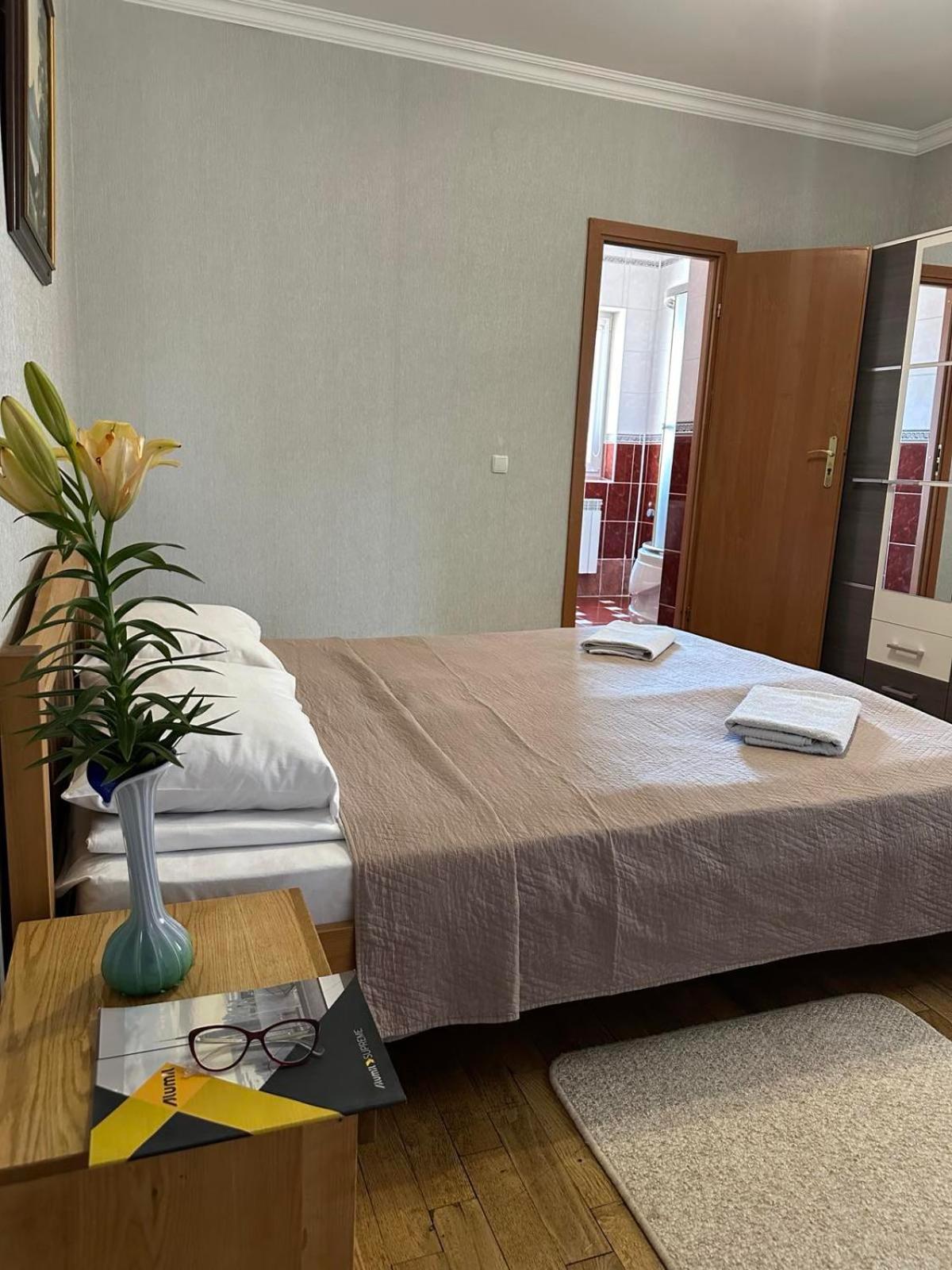 צ'רנוביץ Гранд Хостел מראה חיצוני תמונה